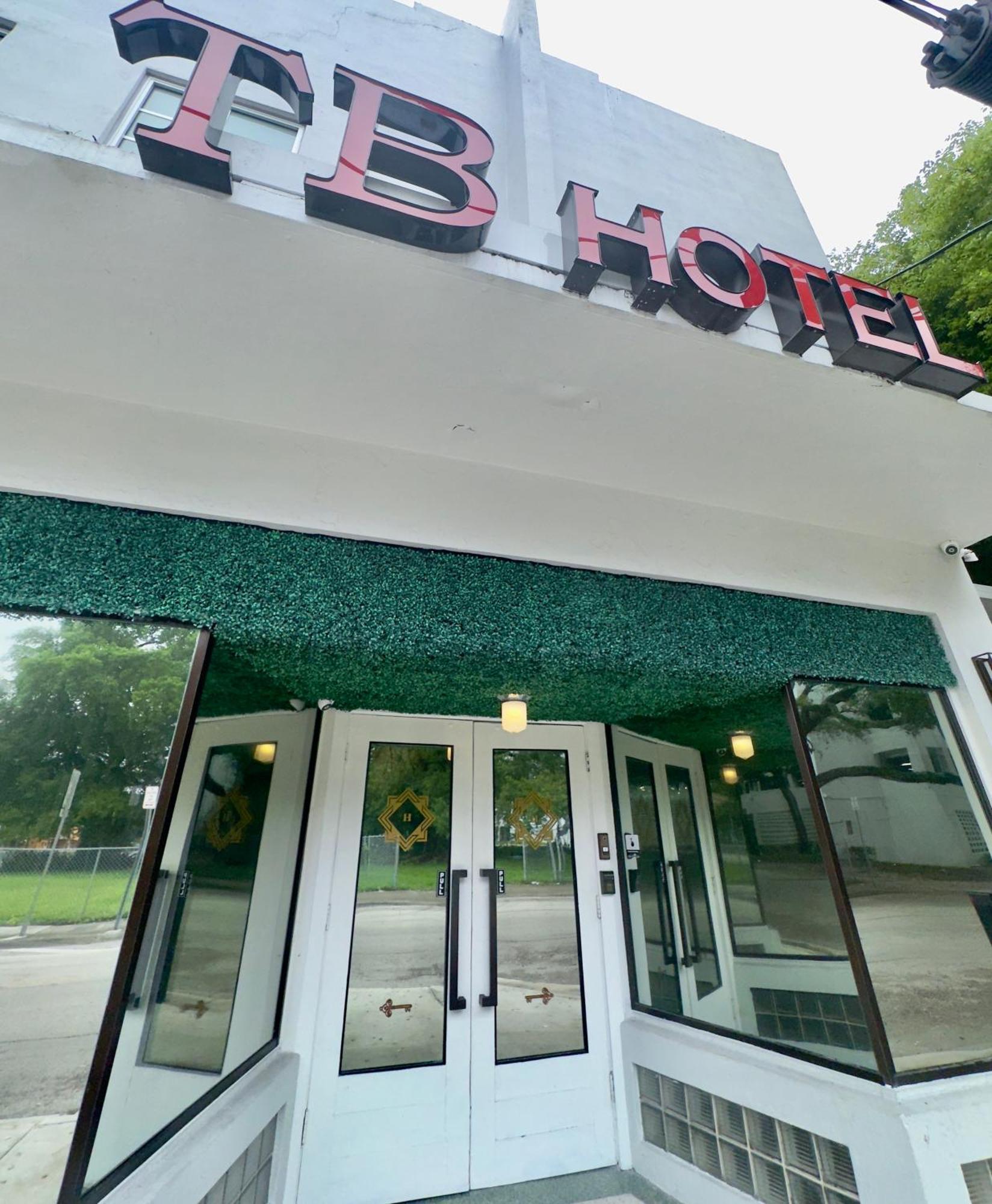 Tb Hotel Miami Exterior photo